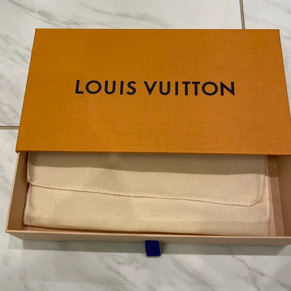 Louis Vuitton wallet box and dust bag - Picture 1 of 2